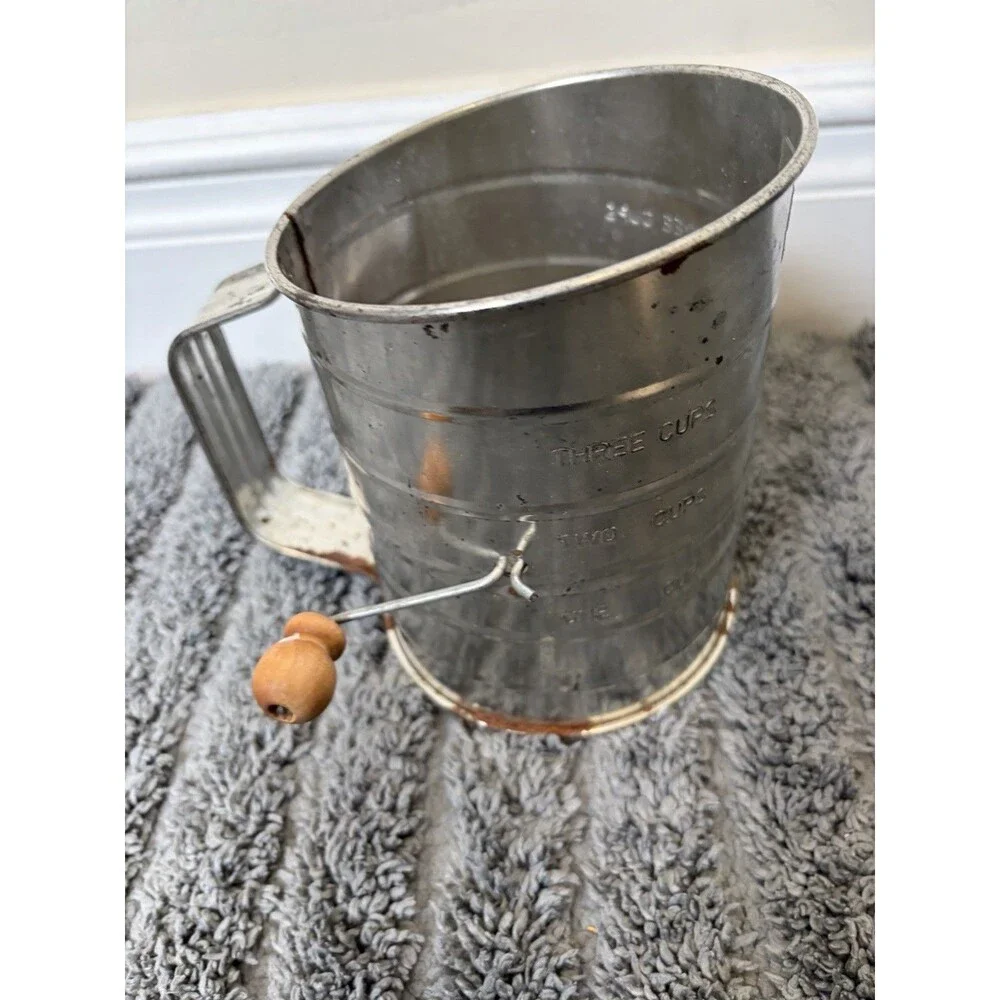 good cook vintage flour sifter rusty crusty Cottage Core